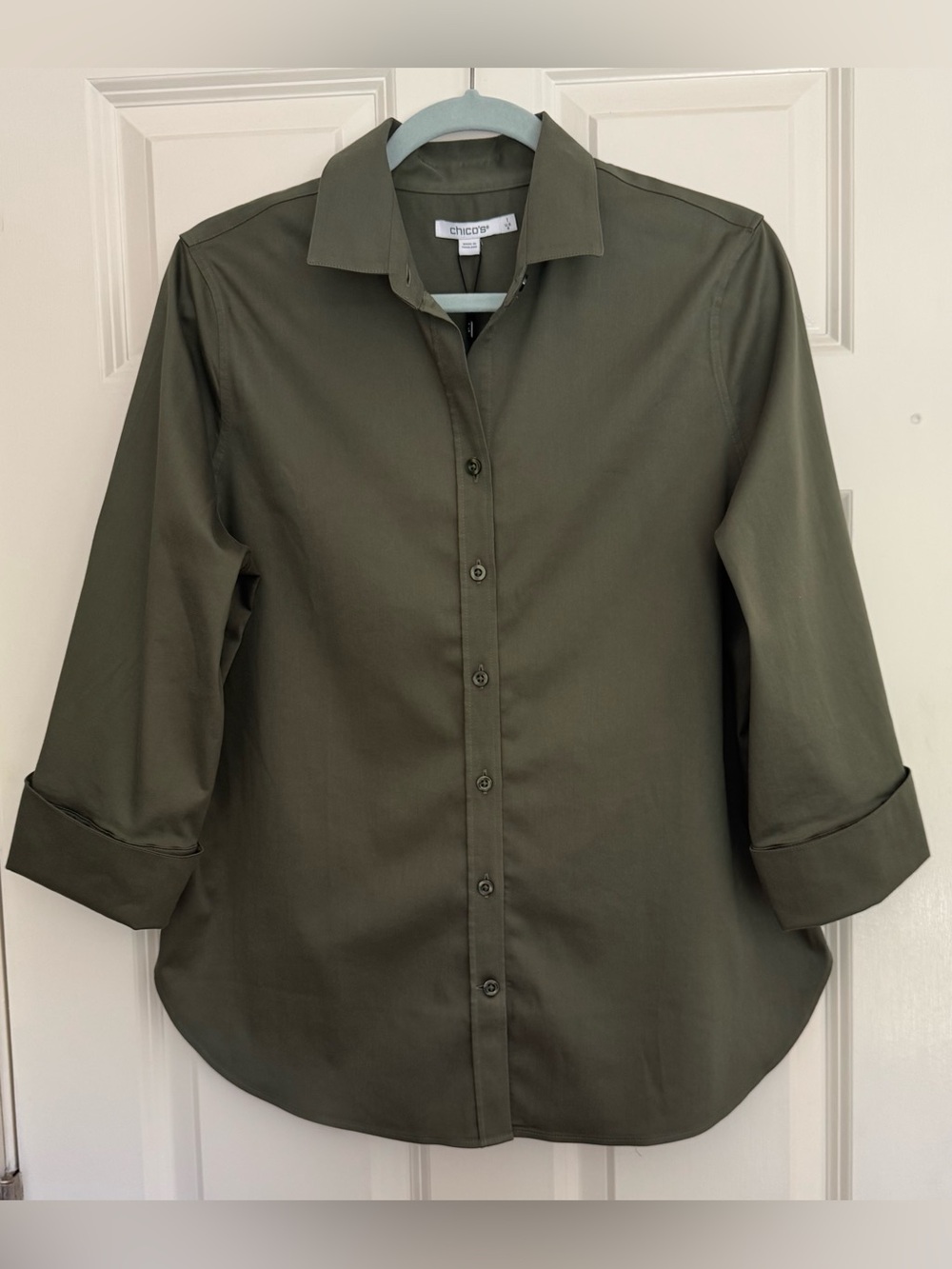 Chico’s stretch olive button down shirt 3/4 sleeves business office women 8 NWT